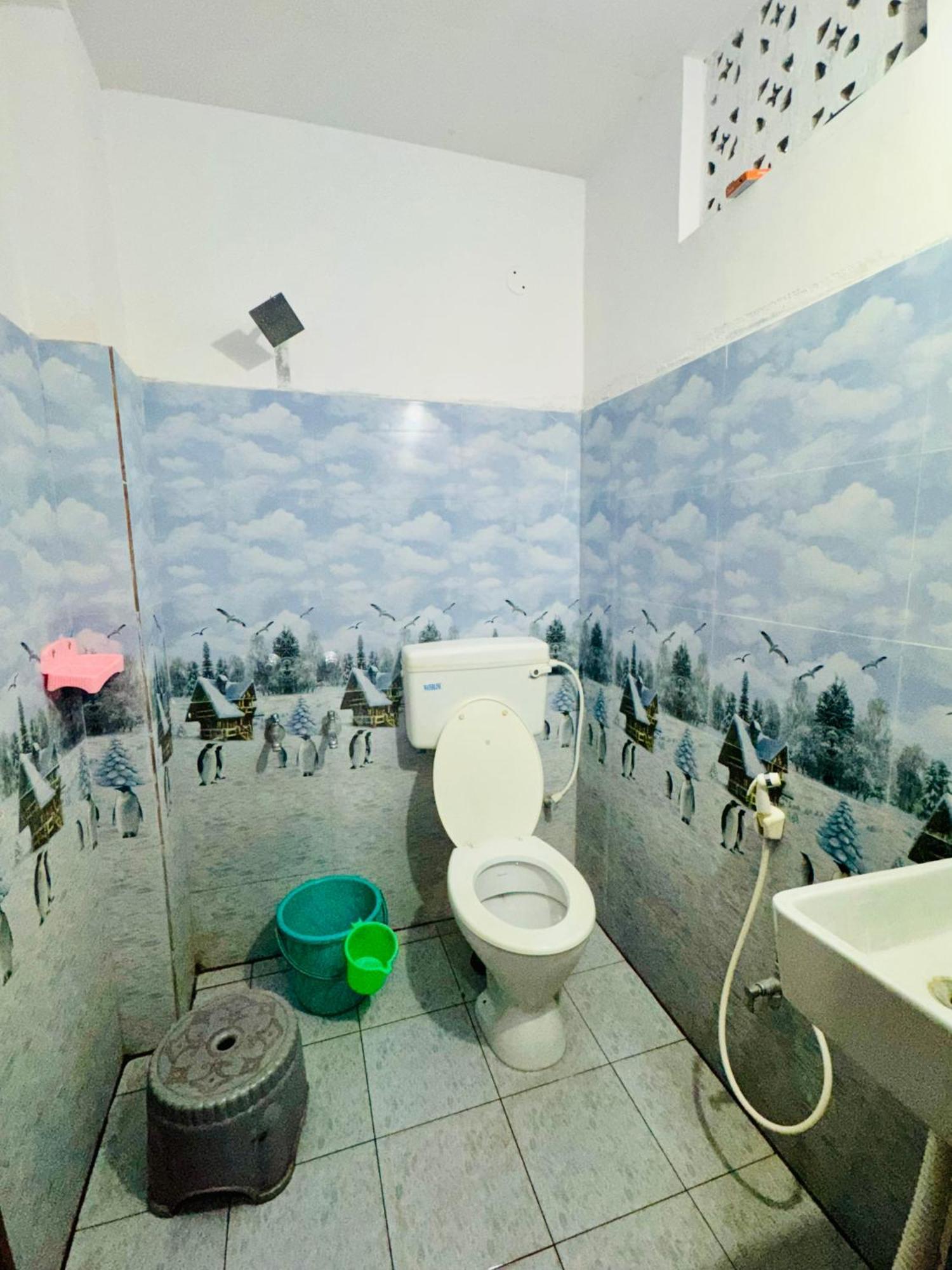 Sri Padha Vallabha Serenity Homestay Pithapuram Eksteriør billede